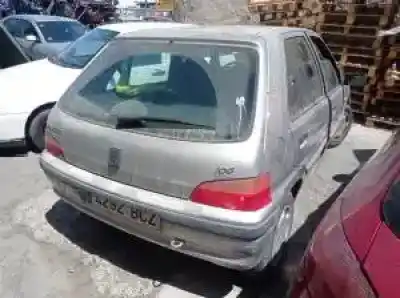 Veicolo di demolizione peugeot 106 (s2) hfx(tu1jp) dell'anno 1996 alimentato 