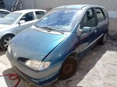 Scrapping Vehicle renault megane i scenic (ja0) f9q736 of the year 1996 powered 