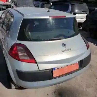 Veículo de Sucata renault megane ii berlina 5p f9q do ano 2002 alimentado 