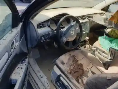 Здавання транспортного засобу skoda superb combi (3t5) cfgb року 2009 потужний 