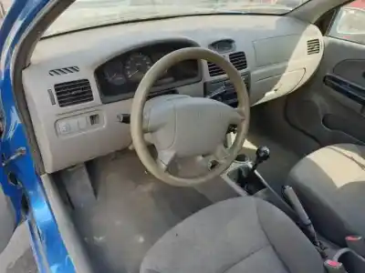 Veículo de Sucata kia rio (dc) a3e do ano 2002 alimentado 