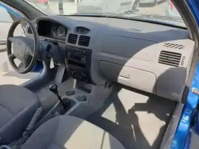 Veículo de Sucata kia rio (dc) a3e do ano 2002 alimentado 