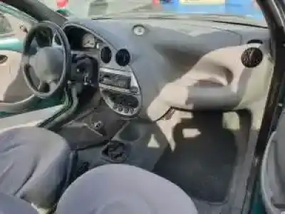 Veículo de Sucata ford ka (ccq) g/j4k do ano 2002 alimentado 