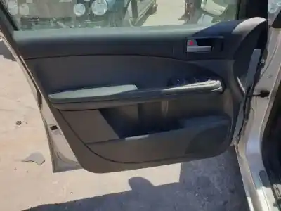 Здавання транспортного засобу ford                                               focus c-max (cap)                                                                                                                                                                                                                                          g6da року 2003 потужний 