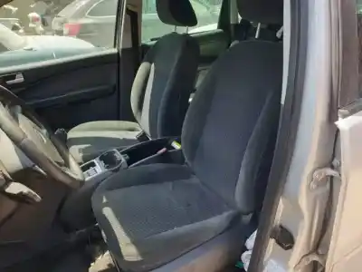 Здавання транспортного засобу ford                                               focus c-max (cap)                                                                                                                                                                                                                                          g6da року 2003 потужний 