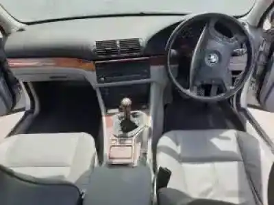 Veículo de Sucata bmw serie 5 berlina (e39) 306s3 do ano 2000 alimentado 