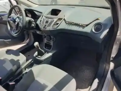 Veículo de Sucata ford fiesta (cb1) kvja do ano 2010 alimentado 