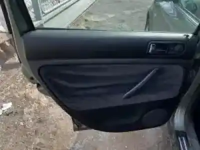 Vehicul casat volkswagen passat variant (3b6) avf al anului 2001 alimentat 