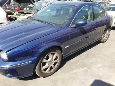 Здавання транспортного засобу jaguar x-type i (x400) 2.5 v6 a las 4 ruedas року 2003 потужний 