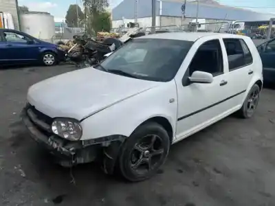 Veículo de Sucata volkswagen golf iv berlina (1j1) agr do ano 1997 alimentado 