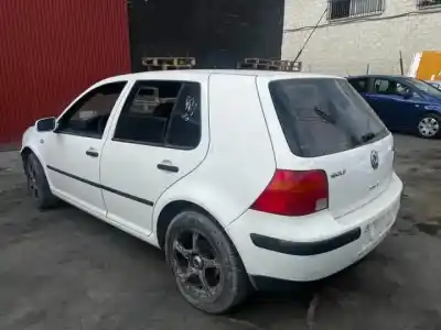 Verschrottungsfahrzeug VOLKSWAGEN GOLF IV BERLINA (1J1) AGR des Jahres 1997 angetrieben 