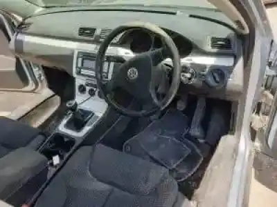 Veicolo di demolizione volkswagen passat berlina (3c2) d-bkp dell'anno 2005 alimentato 