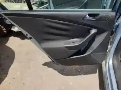 Veicolo di demolizione volkswagen passat berlina (3c2) d-bkp dell'anno 2005 alimentato 