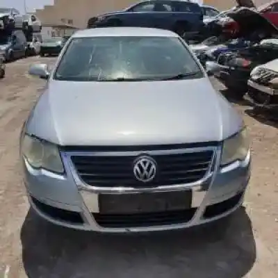 Veicolo di demolizione VOLKSWAGEN PASSAT BERLINA (3C2) D-BKP dell'anno 2005 alimentato 