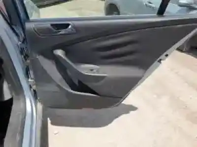 Veicolo di demolizione volkswagen passat berlina (3c2) d-bkp dell'anno 2005 alimentato 