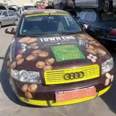 Veículo de Sucata AUDI A4 BERLINA (8E) AWX do ano 2001 alimentado 