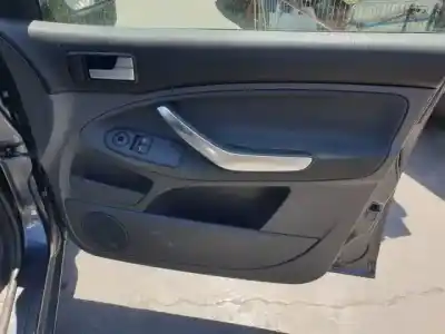 Здавання транспортного засобу ford c-max (cb3) kkda року 2008 потужний 