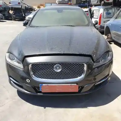 Verschrottungsfahrzeug JAGUAR XJ 306DT des Jahres 2009 angetrieben 