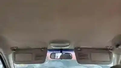 Veicolo di demolizione hyundai santa fe (sm) d4ea-v dell'anno 2001 alimentato 