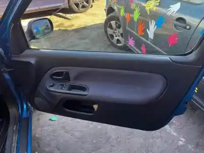 Здавання транспортного засобу renault clio ii fase ii (b/cb0) k4m744 року 2001 потужний 