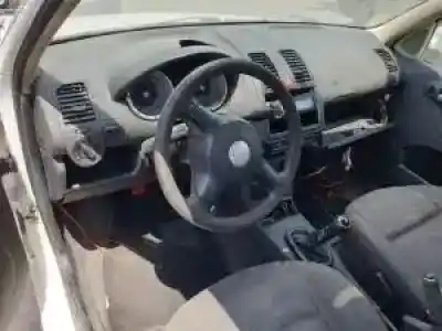 Veículo de Sucata volkswagen polo berlina (6n2) akk do ano 1999 alimentado 