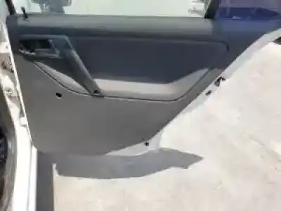 Veículo de Sucata volkswagen polo berlina (6n2) akk do ano 1999 alimentado 