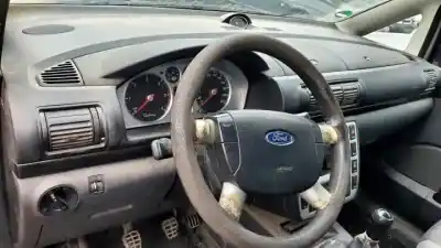 Здавання транспортного засобу ford galaxy (vy) auy року 2000 потужний 