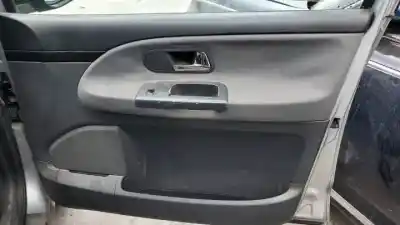 Здавання транспортного засобу ford galaxy (vy) auy року 2000 потужний 