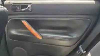 Véhicule à la ferraille volkswagen passat berlina (3b2) aeb de l'année 1996 alimenté 