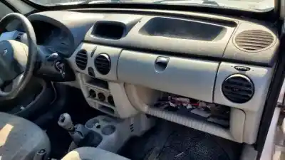 Здавання транспортного засобу renault kangoo i (f/kc0) f8qp6 року 1997 потужний  Здавання транспортного засобу renault kangoo i (f/kc0) f8qp6 року 1997 потужний