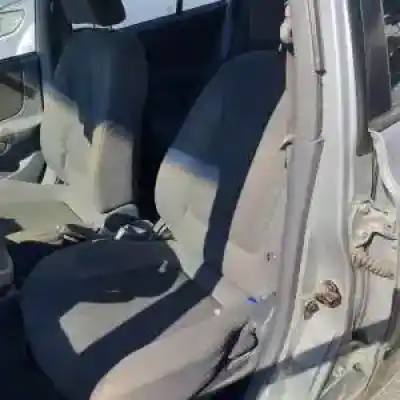 Scrapping Vehicle hyundai accent (lc) g4ea of the year 1999 powered 