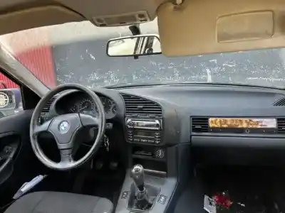 Veículo de Sucata bmw serie 3 berlina (e36) 184e2 do ano 1991 alimentado 