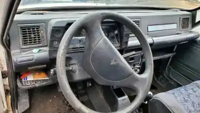 Veículo de Sucata citroen                                            c15                                                                                                                                                                                                                                                        1.8 diesel (161)                                                                                                                                                                                                                                           do ano 1986 alimentado 