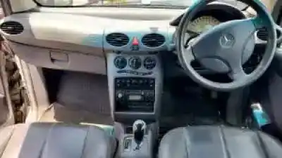 Veículo de Sucata mercedes-benz clase a (w168) 166990 do ano 1999 alimentado 