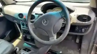 Veículo de Sucata mercedes-benz clase a (w168) 166990 do ano 1999 alimentado 