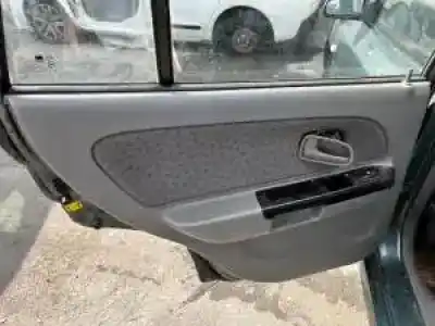 Verschrottungsfahrzeug kia rio (dc) a3d des jahres 2002 angetrieben 