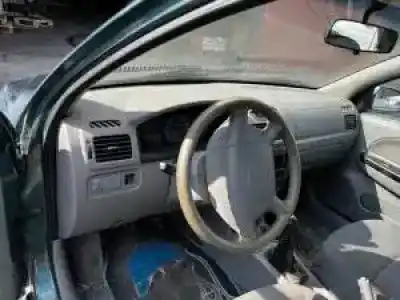 Verschrottungsfahrzeug kia rio (dc) a3d des jahres 2002 angetrieben 