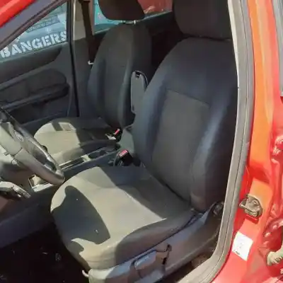 Veículo de Sucata ford focus berlina (cap) g6dd do ano 2004 alimentado 