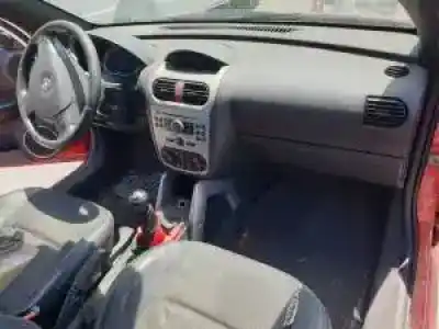 Veicolo di demolizione opel tigra twin top g-z14xep dell'anno 2004 alimentato 