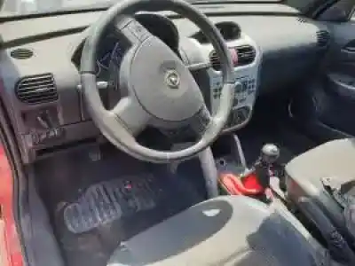 Veicolo di demolizione opel tigra twin top g-z14xep dell'anno 2004 alimentato 