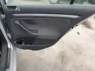 Veículo de Sucata volkswagen golf v berlina (1k1) bkd do ano 2003 alimentado 