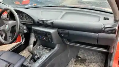 Veicolo di demolizione bmw serie 3 compacto (e36) g-164e2 dell'anno 1994 alimentato 