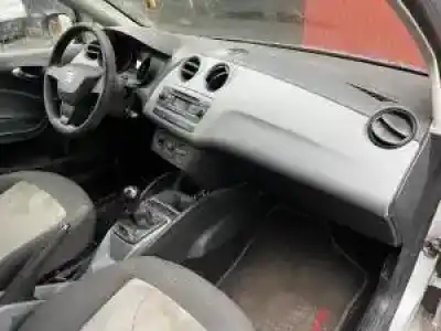 Veículo de Sucata seat ibiza (6j5) cgpa do ano 2008 alimentado 