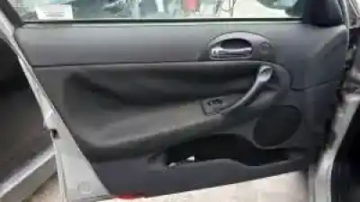 Veículo de Sucata alfa romeo 147 (190) ar32104 do ano 2004 alimentado 