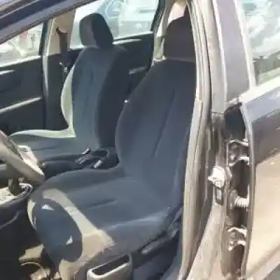 Veículo de Sucata citroen c4 berlina 1.6 16v cat (nfu / tu5jp4) do ano 2006 alimentado 