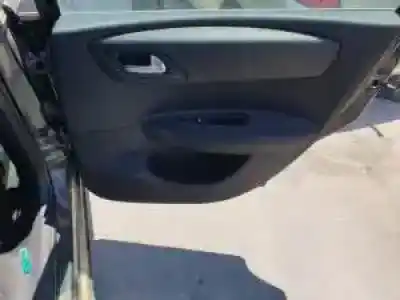 Veículo de Sucata citroen c4 berlina 1.6 16v cat (nfu / tu5jp4) do ano 2006 alimentado 