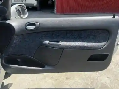 Sloopvoertuig peugeot 206 cc nfu(tu5jp4) van het jaar 2001 aangedreven 