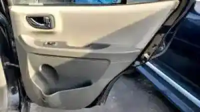 Veicolo di demolizione hyundai santa fe (sm) d4ea-v dell'anno 2001 alimentato 