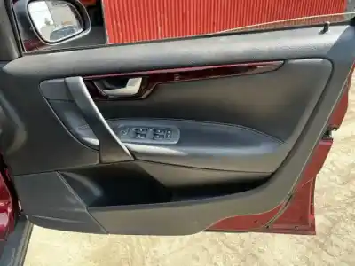 Sloopvoertuig volvo v70 familiar b5244s van het jaar 2000 aangedreven 