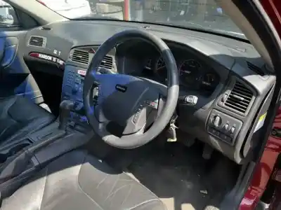 Sloopvoertuig volvo v70 familiar b5244s van het jaar 2000 aangedreven 